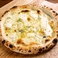 《Bianco チーズベース》クアトロフォルマッジ  Quattro formaggi　チーズたぶん増量しました！