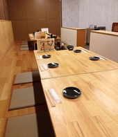 広々とした掘りごたつ席で宴会にぴったり！