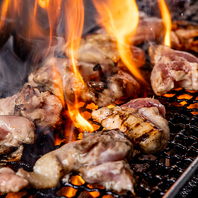 備長炭で焼き上げる肉料理！