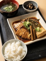 魚アラ煮定食