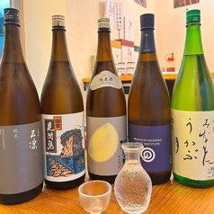石川の味を飲み比べ。豊富に揃うこだわりの地酒