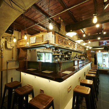 鉄板酒場 虎の雰囲気1