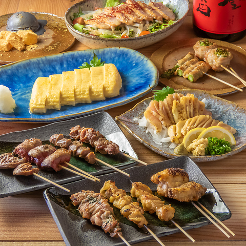 飲み会や宴会にも◎一本ずつ丁寧に焼き上げた炭火焼き鳥やこだわりの料理を堪能あれ！