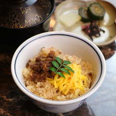 【食事】尾崎牛時雨煮　筍御飯　錦糸卵　赤出汁椀