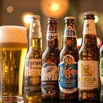 タイビールはもちろん、インドネシア、シンガポール、ベルギーなど世界各地の厳選ビールが自慢!!