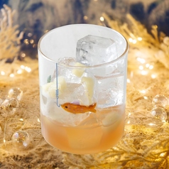 たっぷりハチミツとりんごのお酒