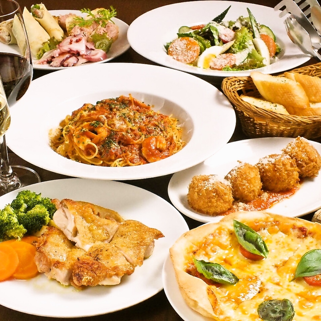 厳選食材の本格フレンチ×イタリアンを贅沢にご堪能いただけます。お料理に合うワインも多数ご用意♪