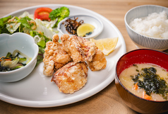 シマカラ食堂のおすすめランチ2