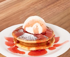 ホットケーキ アイス&ストロベリーソース