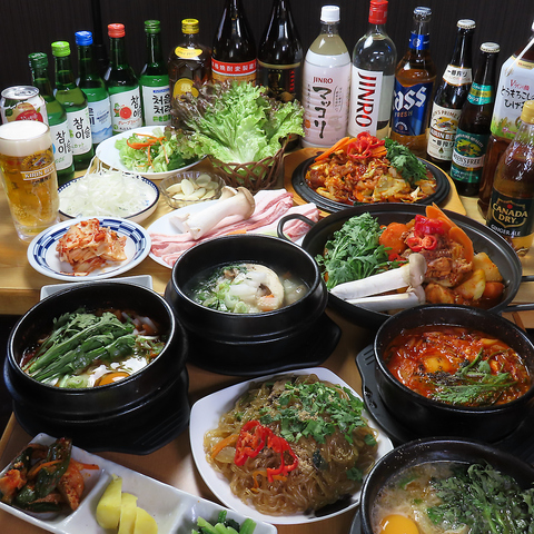 落ち着いた雰囲気が魅力の韓国料理店。健康的な食材を使用した本場韓国料理をご提供
