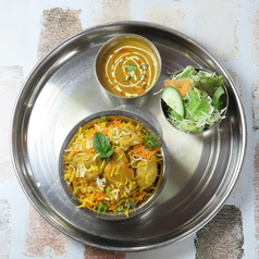 本格インドカレー&ナン食べ放題 RASOI 本通りの写真2