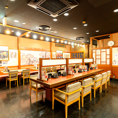 お一人様も大歓迎♪気軽に使えるカウンターはプラっと飲みにピッタリ♪