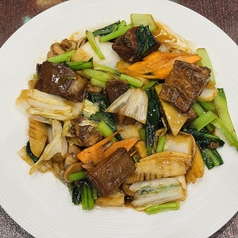 牛バラ肉の醤油煮込み