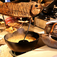 【古き良き日本の風情】囲炉裏を囲む本格炉端焼き