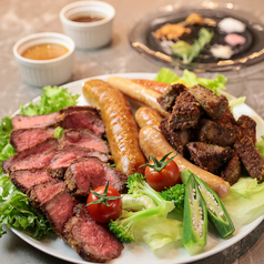肉好きなら、見逃せない!背徳の肉盛りプレート 400g(4人前)