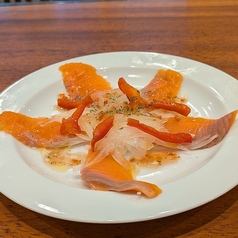 サーモンのカルパッチョ