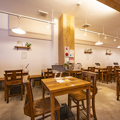 4名様でご利用可能なテーブル席です。