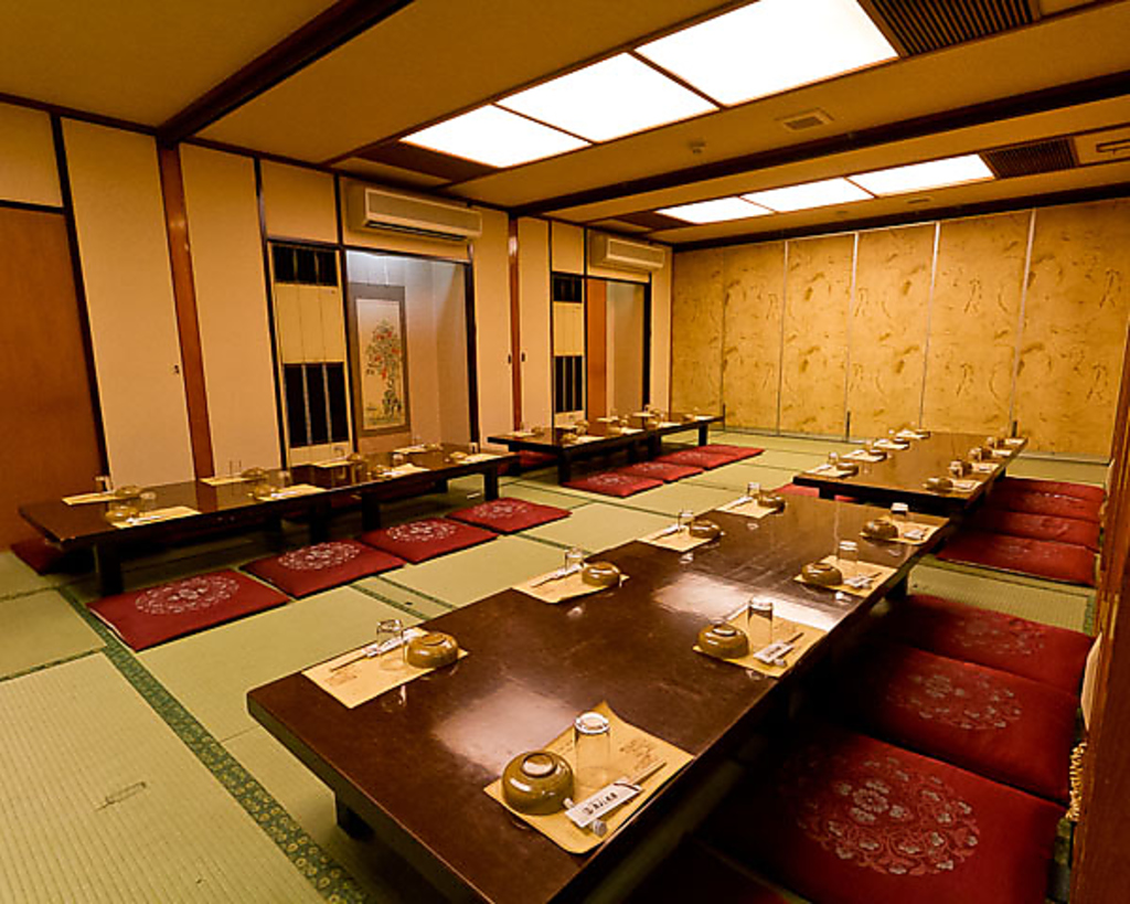 ゆったり個室・２部屋。16名～24名までOK！！歓送迎会にピッタリ