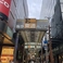 道案内１：ＪＲ大阪駅　御堂筋南口より徒歩約5分、各私鉄・地下鉄も徒歩圏内と好立地！！阪急東通り商店街を直進。
