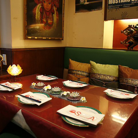 タイ、インド、ベトナム、ネパール料理。飲み放題付コースも充実。