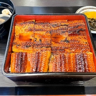 セットメニューにはお漬物とお吸い物がついています