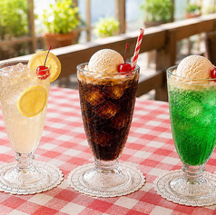 レトロ感がかわいい「夏ドリンク」