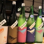 海鮮料理やお肉にも合うこだわりの日本酒や焼酎、ワインなどアルコールメニューご用意しております。