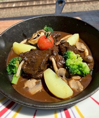 牛ホホ肉のビーフシチュー