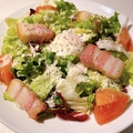 料理メニュー写真 半熟卵のシーザーサラダ　R