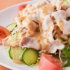 国産豚とトマトの冷しゃぶサラダ