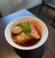 イタリアンですが醤油らぁ麺も提供しています♪