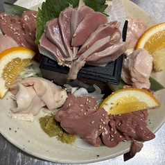 鳥刺し盛り合わせ2人前