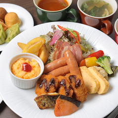 朝食ビュッフェ / BREAKFAST BUFFET