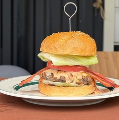 Oldschool Burger (オールドスクールバーガー)