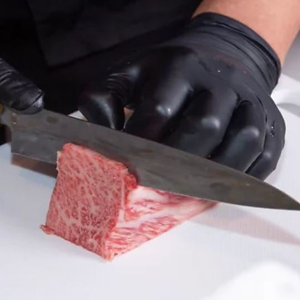 選び抜かれたお肉で至福の焼肉体験を！店主のこだわりが詰まった一品です！