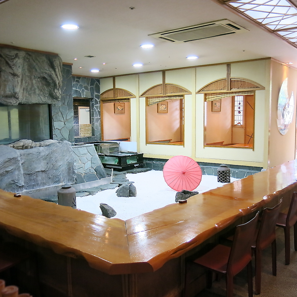 お料理はお客様毎に個別盛りでご提供なので安心・安全！広々したお席でご家族でのご利用も安心♪