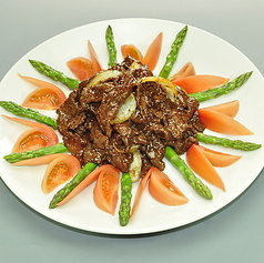 豚角煮/牛肉の黒胡椒炒め/牛肉と野菜辛子炒め/牛肉のカキ油炒め