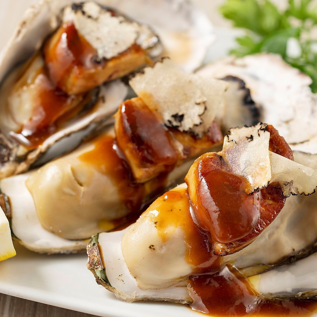 【三陸産地直送】殻付き牡蠣のロッシーニ★大粒牡蠣に口の中でとろけるフォアグラをトッピング