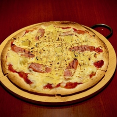 ソーセージとジャガイモのマヨピザ