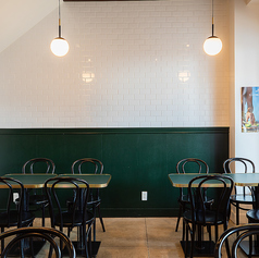 フロアテーブル席