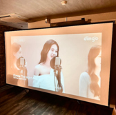 写真や動画を大画面で共有できるプロジェクター完備。パーティーやイベントをもっと華やかに！余興やスライドショーもOK！