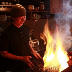 焼き師が丁寧に焼き上げる炭火焼きがおすすめ！