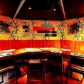 【大人の空間デザイナーズ個室席】大人の為の落ち着いた雰囲気となっております。2名様~150名様までご利用可能な完全個室席は名古屋駅で接待や女子会、合コンなど各種宴会に最適なプライベート個室空間♪お得な宴会コースプランもご予算に合わせて5000円~ご用意。誕生日や記念日にお得なサプライズ特典もご用意◎◎