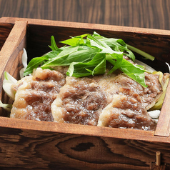 国産牛ブリスケの蒸しすき卵黄ダレ