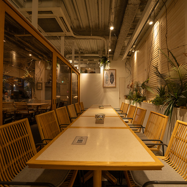 TOLAH UMEDA トーラの雰囲気1