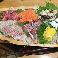 その日仕入れの新鮮食材で作るおまかせ料理をご提供