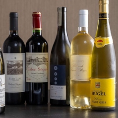 ワイン選びに迷われたときはスタッフまで!