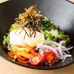 おぼろ豆腐の胡麻ドレサラダ