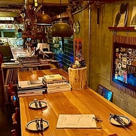 ビストロ寄りの酒場でグラスワイン一杯からお気軽に◎