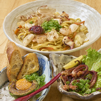 “鉄板串”だけじゃない！逸品料理から〆まで鉄板堪能♪
